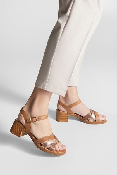 LASOCKI woman sandal 5905588689539 Brown