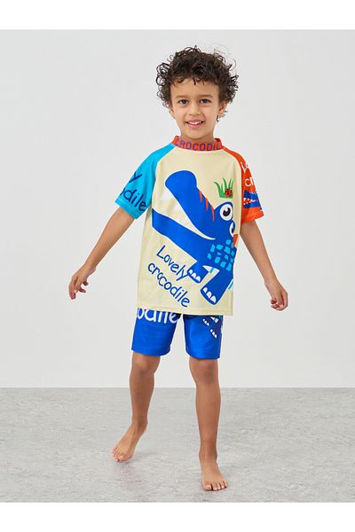 Styli Boys Graphic Print Raglan Sleeve T-Shirt and Shorts Swimsuit