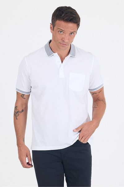 İmza Λευκό γιακά πόλο κοντό μανίκι με τσέπη Comfort Fit: 100% βαμβακερό μπλουζάκι 1011250181