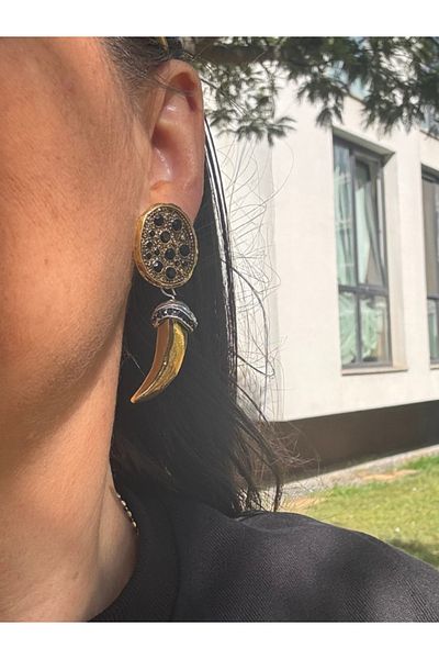 bijuxbymrv Zr Model Stone Ivory Earrings
