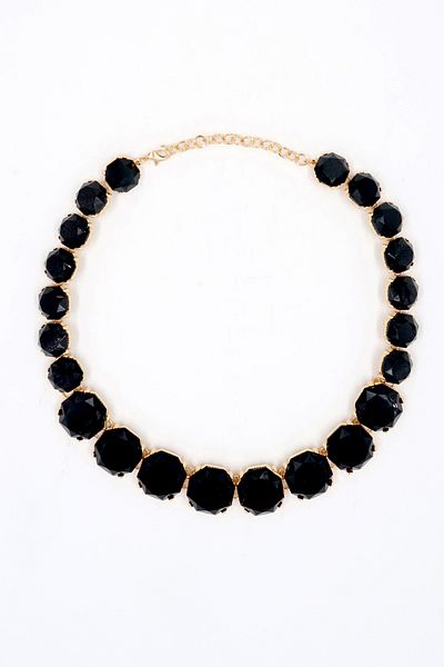 VAGGON Women's Black Gold Framed Geometric Stone Design Necklace Prmx13818