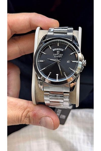 Reward Brand Wristwatch