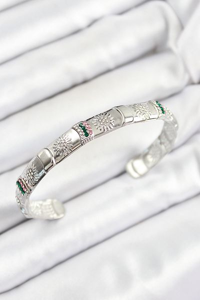 Clariss Brass Mixed Zircon Stone Flower Model Silver Color Six Open Women's Bracelet