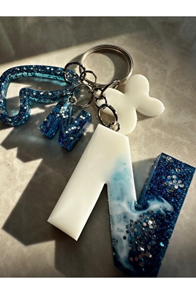 epoksiya حرف N أبيض وأزرق لامع على شكل حرف إيبوكسي إضافي سلسلة مفاتيح هدية