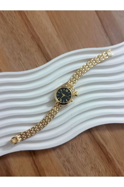 LOOQ Retro Cord Women's Watch with Heart Figure and Roman Numeral Detail