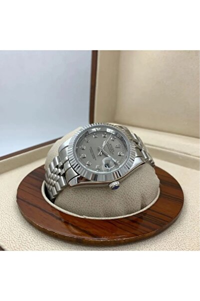 Watch A sophisticated wristwatch that combines elegance and precision