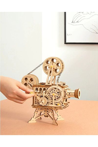 Robotime Film Projector (Vitascope) - 3D Mechanical Wooden Puzzle - 183 Pieces