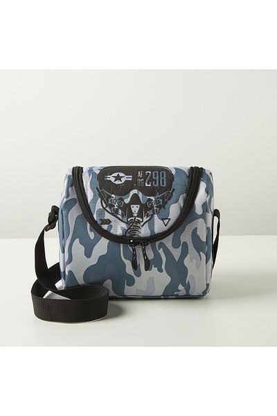 Juniors Camoflauge Print Lunch Bag With Adjustable Strap