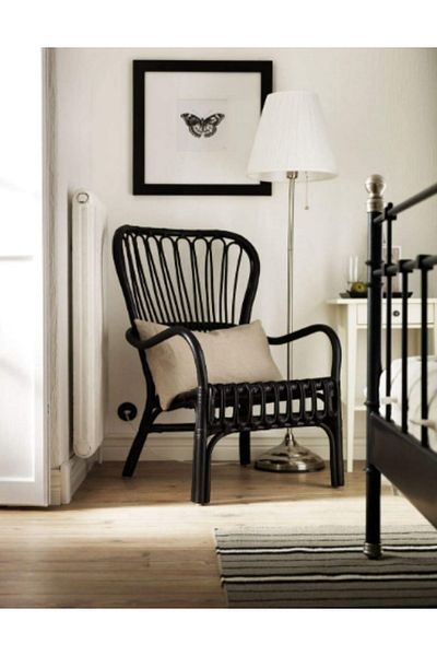 DEC13 Floor lamp with a stylish and modern design