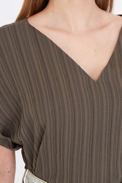 armonika Women's Dark Khaki V-Neck Oversize Blouse with Side Slits and Long Double Sleeve Detail on the Back Arm-24Y001074