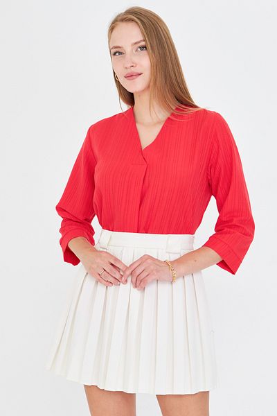 armonika Women's Red V-Neck Quarter Sleeve Blouse Arm-25Y001024