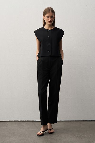 mathilda store Women's Black Limited Edition Carrot Pants