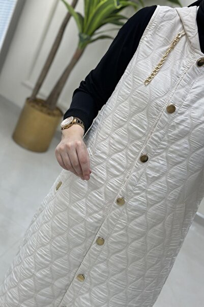 ayşe akay Önü Düğmeli Zincir Detaylı Kadın Kapitone Yelek Taş AKAY 113