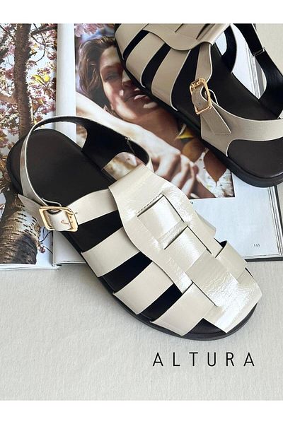 Zuum Altura Caged Women's Sandals - Beige Patent Leather