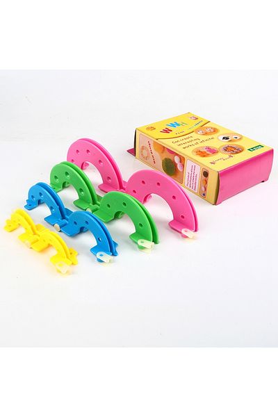 Choice 4 size 4 Sizes one Set Pompom Maker Pompom Maker Wool Ball Making Fluff Ball Weaver Weaving Needle D