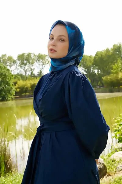 Madame Polo Φουλάρι Rustic Rosie Pattern - Navy Blue