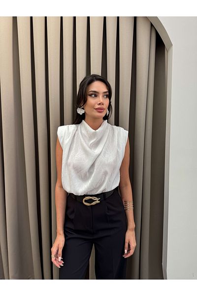 ESRAHELVACI Ecru Patterned Padded Zero Sleeve Blouse