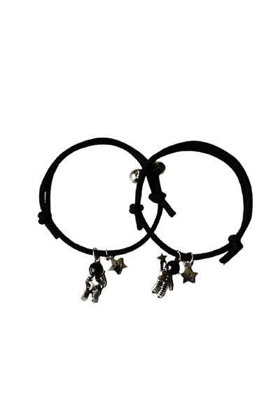 xUPING Set de doua bratari astronaut cu pandantiv magnet pentru cuplu, prieteni, tip snur, reglabila, negru