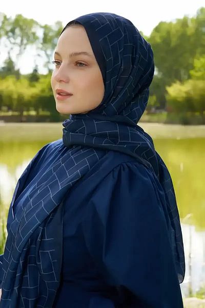 Madame Polo Σάλι με υπεργεωμετρικό σχέδιο - Navy Blue