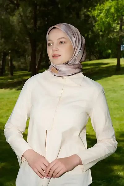 Madame Polo Φουλάρι Rustic Rosie Pattern - Καφέ