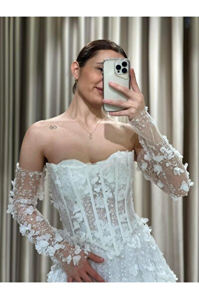 Kaleiçi Yıldızlar Beyaz Üç Boyutlu Seyyar Kollu Abiye Elbise 5044