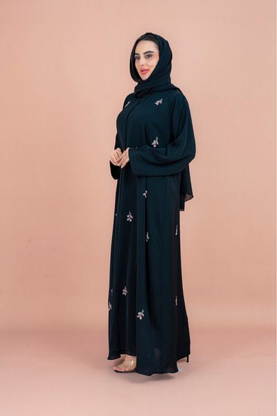 IKKXA Artisan Elegance Handwork Emirati Abaya