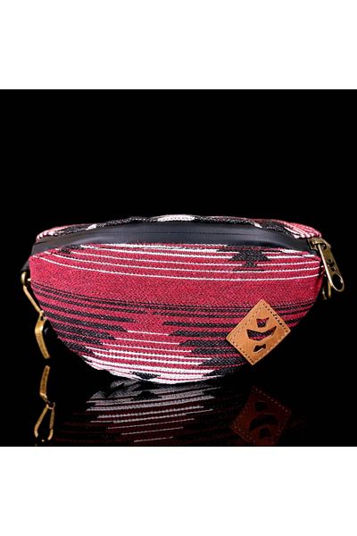 OEM Borseta unisex Revelry The Amigo rezistenta la mirosuri, impermeabila, reglabila, dimensiuni 20 x 12