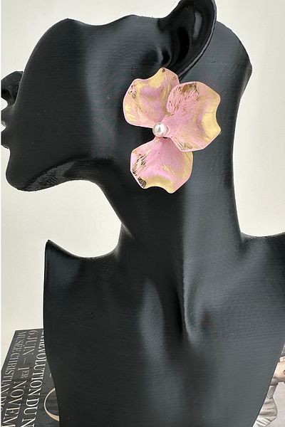 Modex Pearl Detail Powder Pink Light Flower Earrings (5cm)