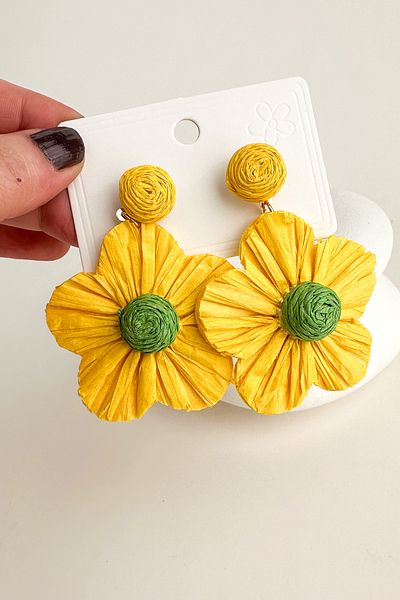 Modex Raffia Bohemian Style Dangle Flower Earrings (7cm)