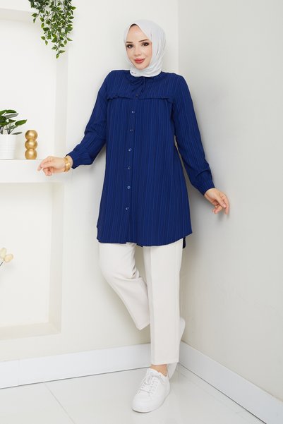 Pamuk Butik Women's Collar Detail Ruffled Yoke Shirt