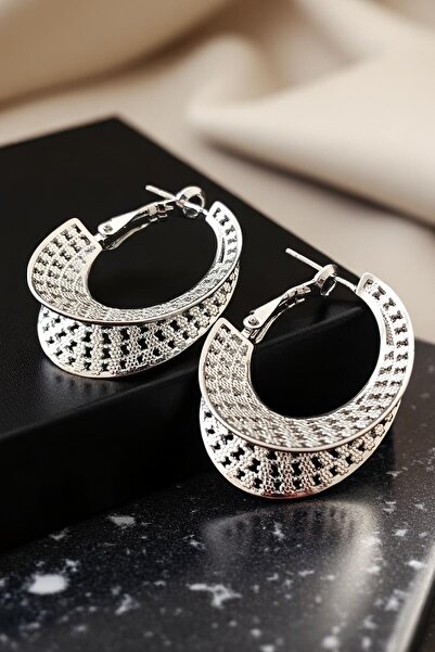 Lina Tia Kadın Çelik Gümüş Kaplama Ajur Desenli Tasarım Model Günlük Kombin Küpe