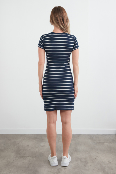 Fulla Moda Ριγέ φόρεμα με λαιμόκοψη