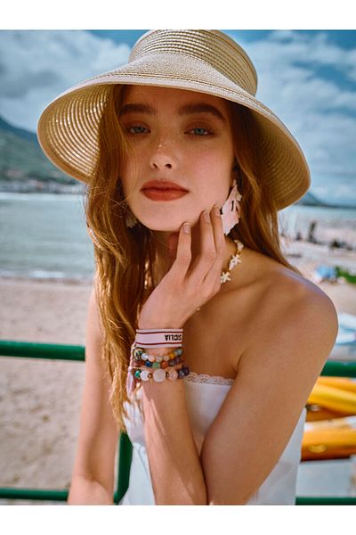 LC Waikiki Strapless Neckline Lace Detailed Crop