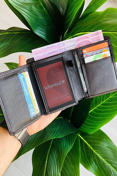 derius Brown Vertical Model Genuine Leather Name Printed Men's Wallet (Convenient Model)
