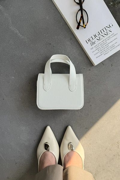 LEONAS Small Size Women's Hand and Shoulder Bag with Stitching Detail Wora White