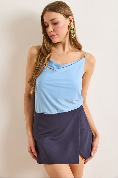 Olalook Γυναικεία Baby Blue Strap Ρυθμιζόμενη μπλούζα με γιακά Degaje BLZ-19002585