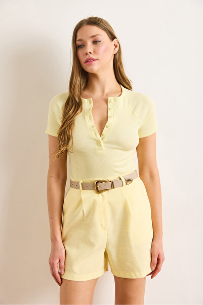 Olalook Women's Light Yellow Buttoned Raglan Sleeve Short Sleeve Blouse Blz-19002590