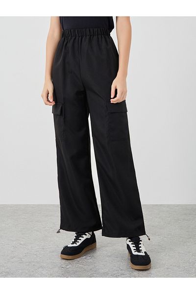 Styli Solid Wide Leg Cargo Pockets Pants
