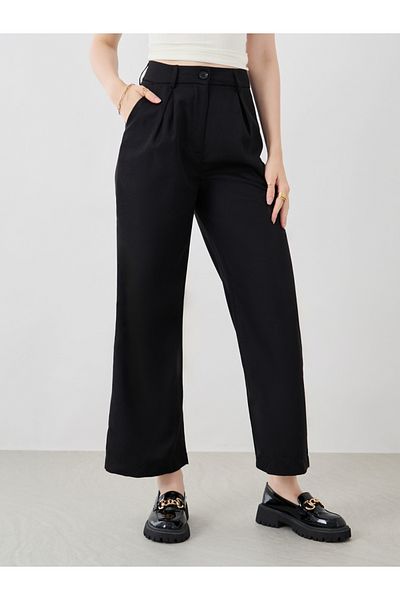 Styli Black Solid Pleated Loose Fit Pants