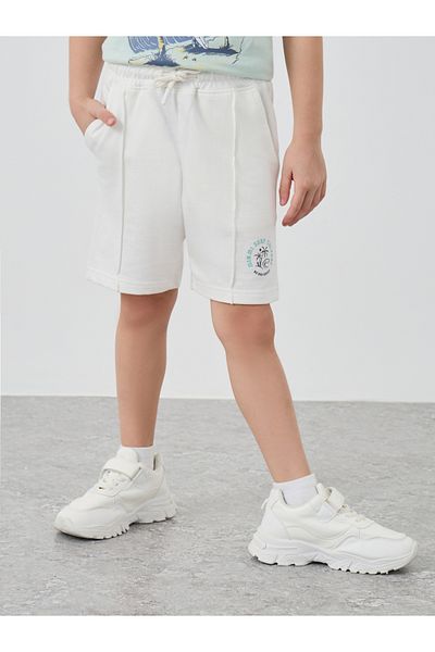 Styli Printed Drawstring Shorts with Pintuck Detail