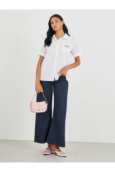 Styli Oversized Pocket Detail Floral Patch Shirt