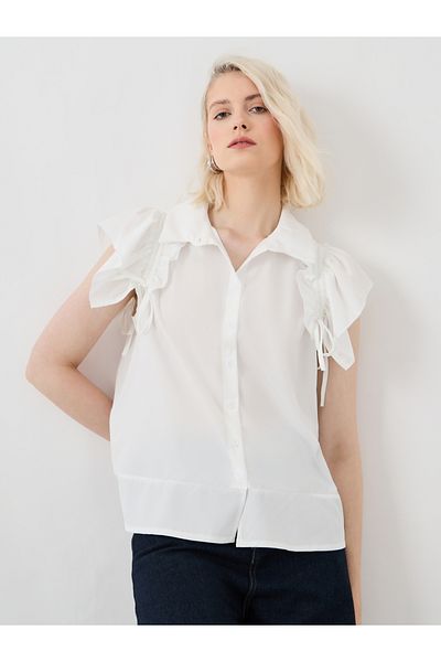 Styli Solid Ruffled Detail Sleeveless Shirt