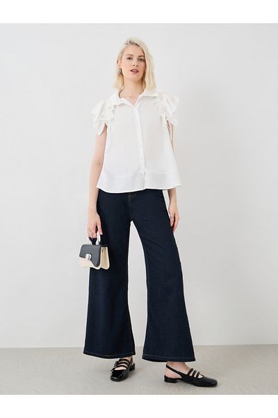 Styli Solid Ruffled Detail Sleeveless Shirt