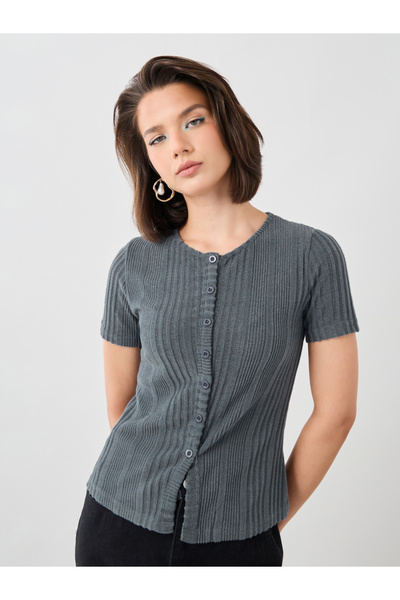 Styli Textured Striped Knitted Buttoned Top