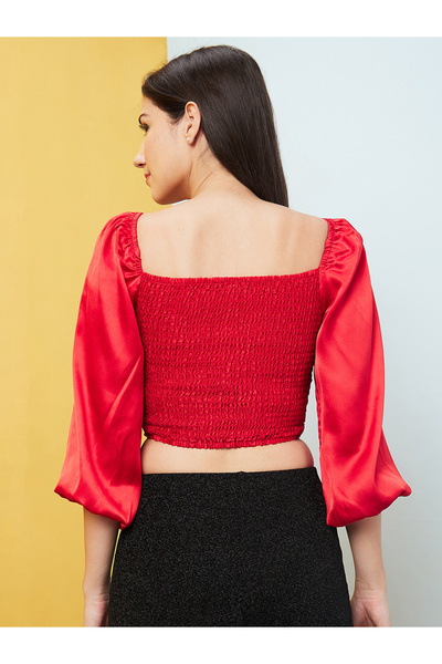 Globus By Styli Solid Balloon Sleeves Pleated Detail Crop Top