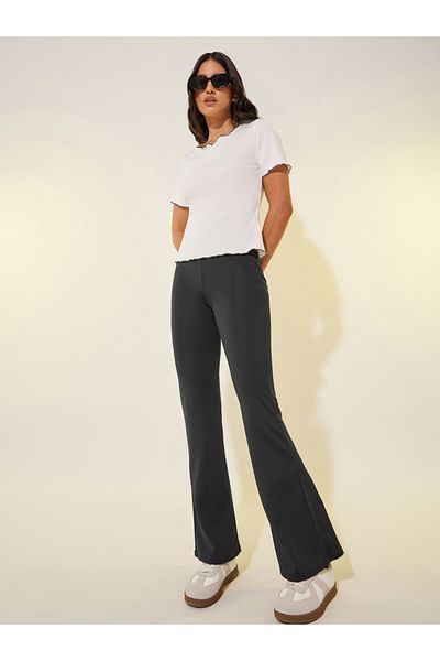 Styli Solid Flared Leggings with Wide Waistband