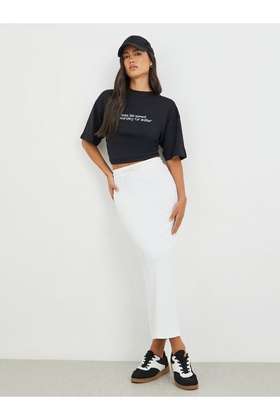 Styli Solid Knitted Terry Shift Midi Skirt