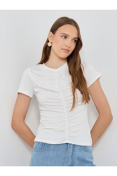Styli Solid Ruched Detail Short Sleeve T-Shirt