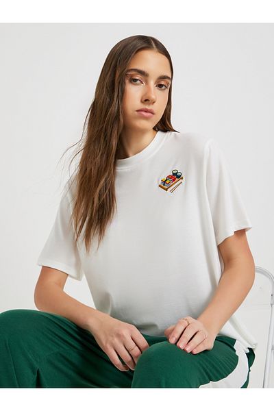Styli Embroidered Round Neck Short Sleeve T-Shirt