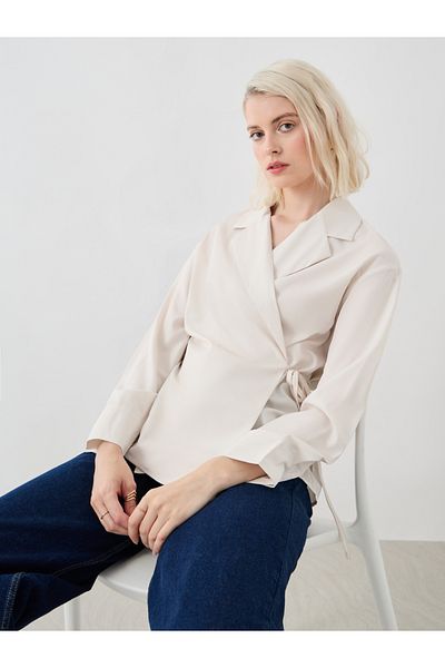 Styli Solid Notch Label Tie-Up Detail Blouse